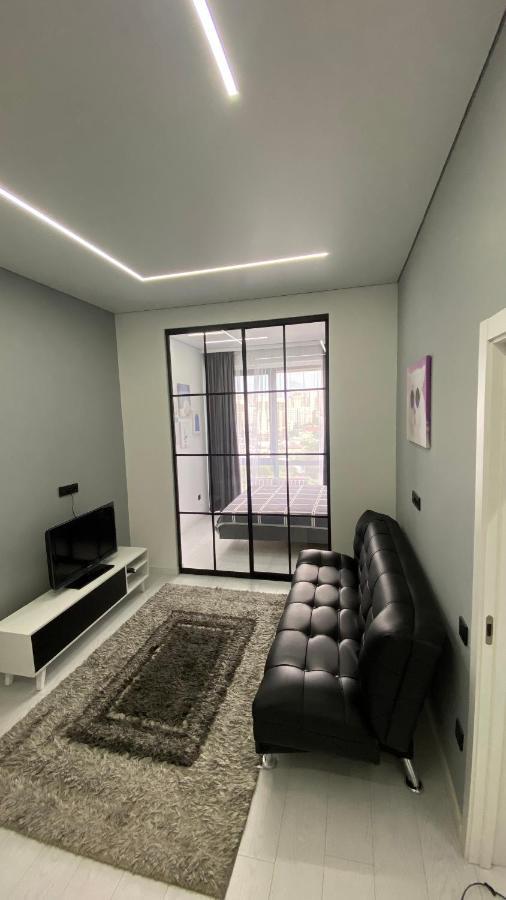 Heaven Apartment Mountain View Алма Ата Екстериор снимка