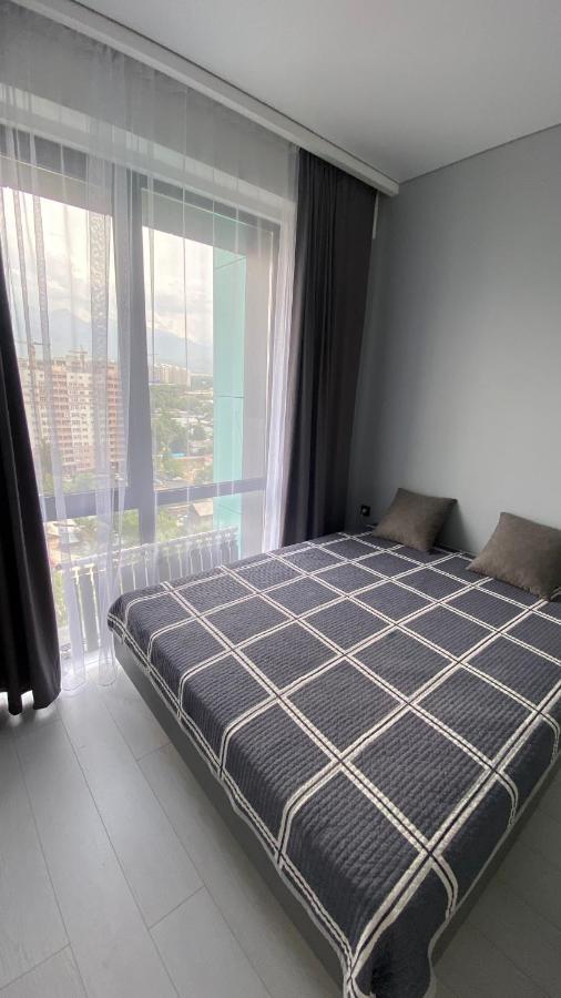 Heaven Apartment Mountain View Алма Ата Екстериор снимка