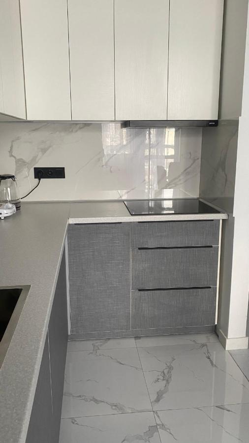 Heaven Apartment Mountain View Алма Ата Екстериор снимка