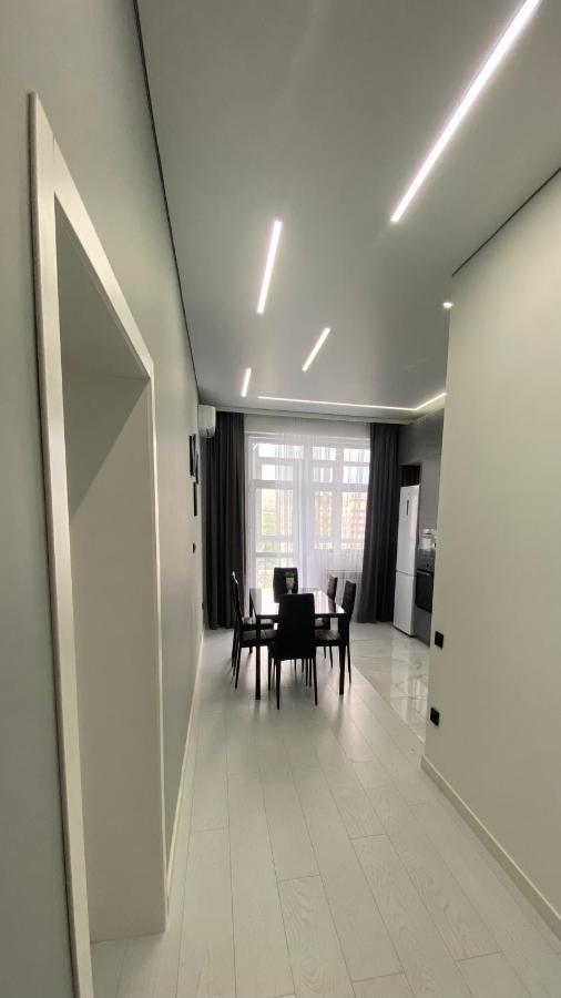 Heaven Apartment Mountain View Алма Ата Екстериор снимка