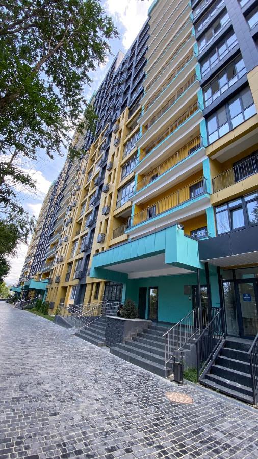 Heaven Apartment Mountain View Алма Ата Екстериор снимка